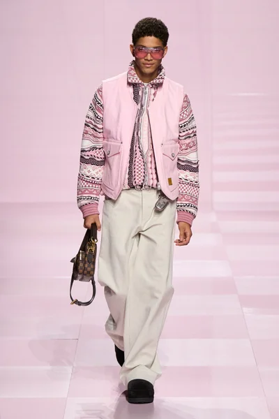 Look 37
